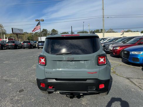 Used 2016 Jeep Renegade Trailhawk image 5