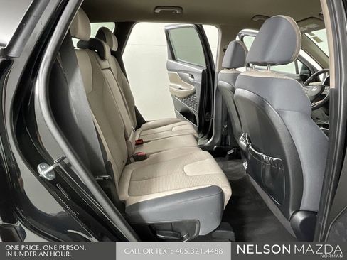 Used 2023 Hyundai Santa Fe SE image 29