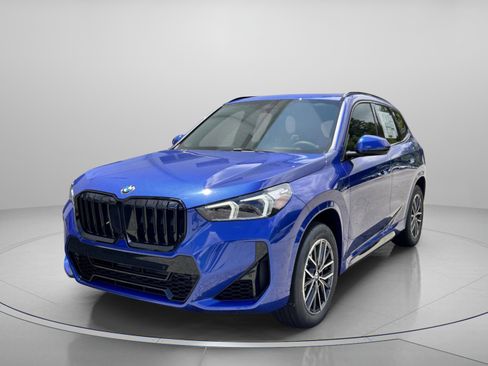 Used 2025 BMW X1 xDrive28i w/ Technology Package image 2
