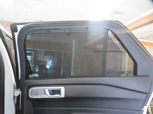 Used 2020 Ford Explorer Limited AWD/4WD image 20