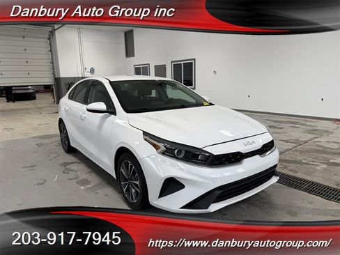 Used 2024 Kia Forte LXS image 8