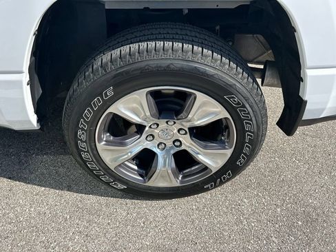 Used 2024 RAM 1500 Laramie AWD/4WD image 7