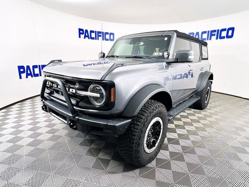 Certified 2022 Ford Bronco Outer Banks w/ Sasquatch Package image 4