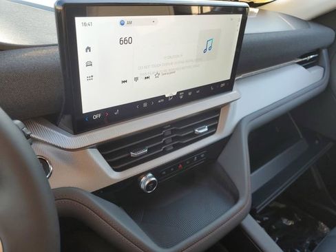 New 2026 Ford Explorer Active image 14