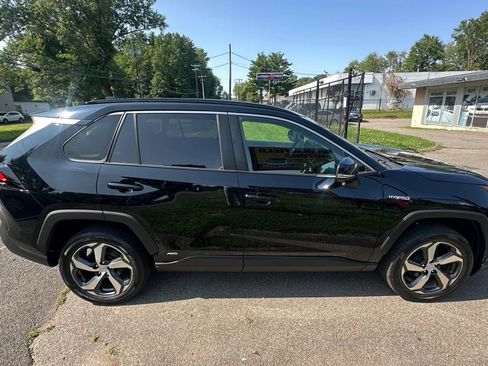Used 2020 Toyota RAV4 LE AWD/4WD image 4