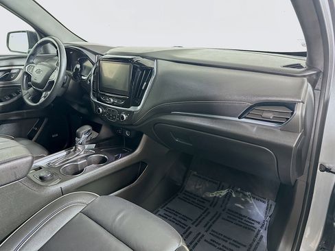 Used 2023 Chevrolet Traverse Premier w/ Redline Edition image 32