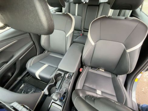 Used 2025 Toyota Camry SE image 2