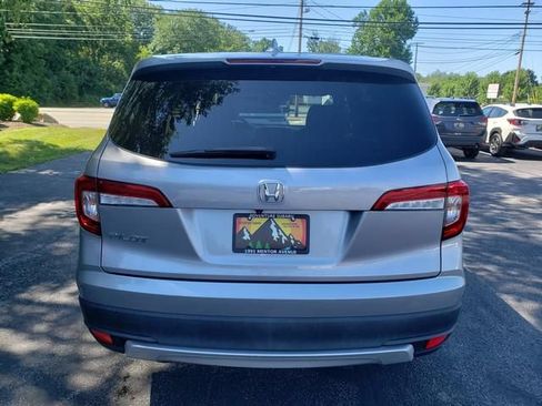 Used 2020 Honda Pilot EX image 4