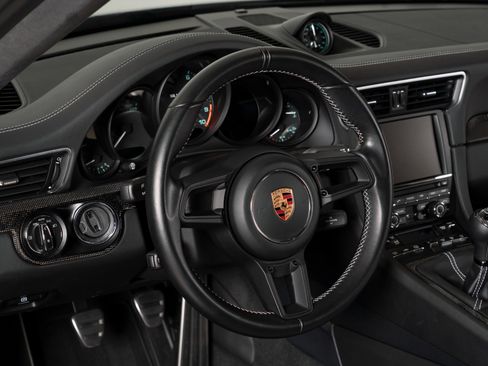 Used 2016 Porsche 911 R image 17