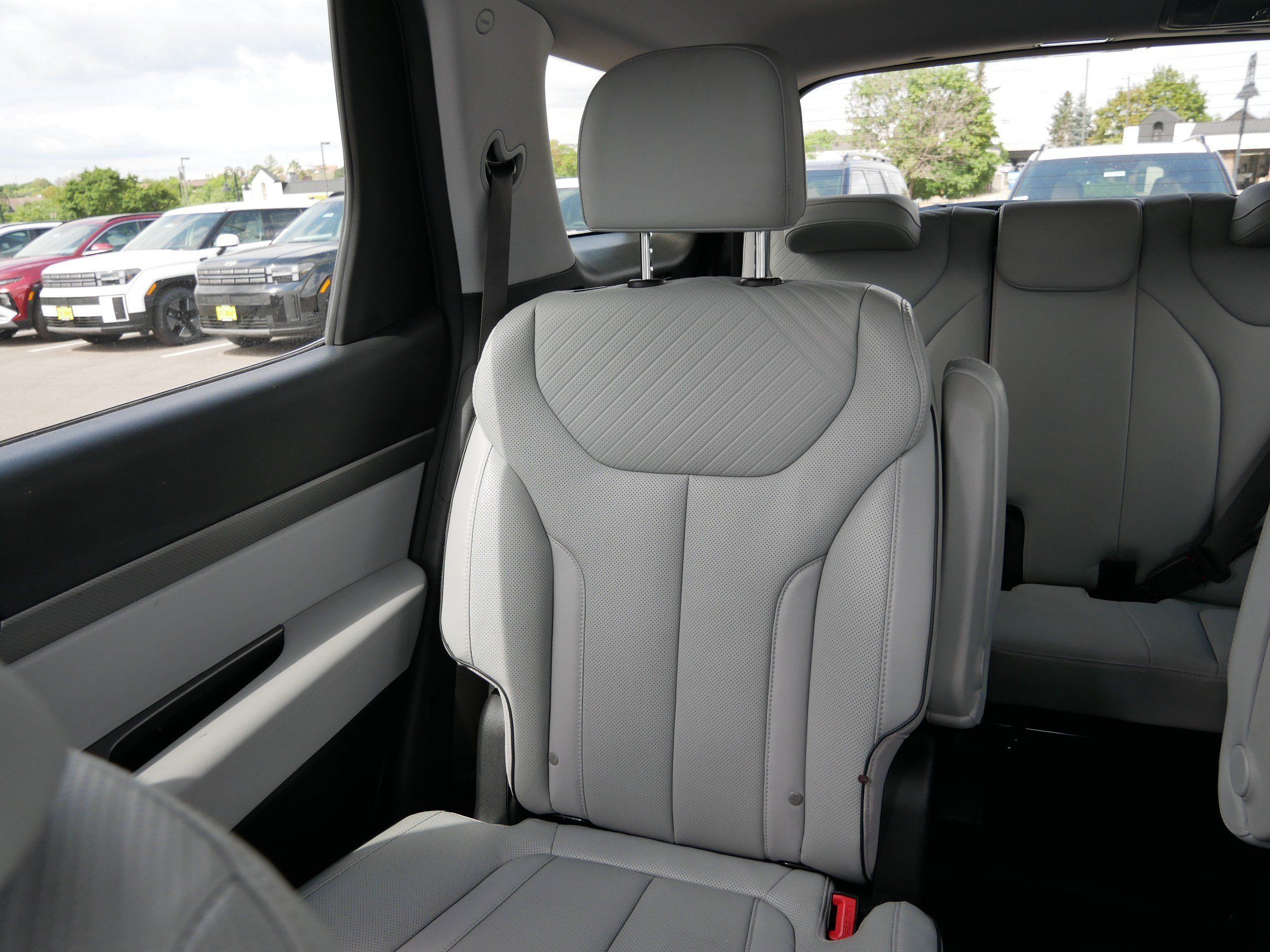 Used 2024 Hyundai Palisade SEL AWD/4WD image 12