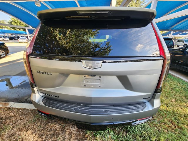 Used 2023 Cadillac Escalade Sport w/ Touring Package AWD/4WD image 5