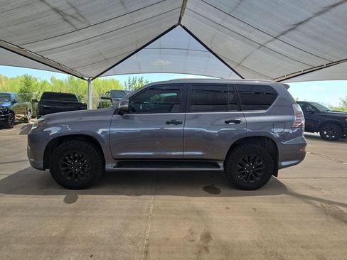 Used 2022 Lexus GX 460 Premium w/ Premium Package AWD/4WD image 7