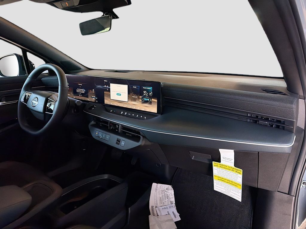 New 2026 Nissan Leaf Platinum+ w/ Cargo Package (Platinum+) FWD image 33