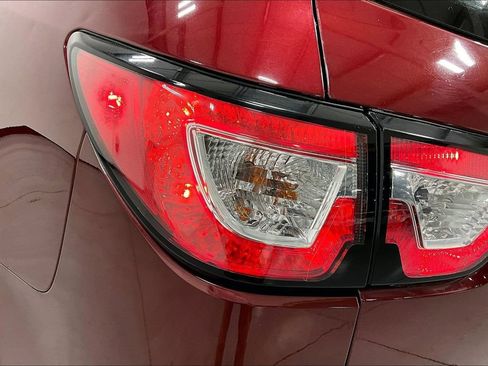 Used 2016 Chevrolet Traverse LT FWD image 35