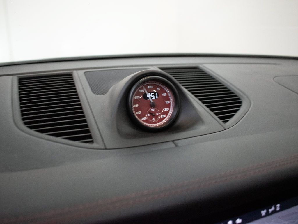 Used 2023 Porsche Macan GTS AWD/4WD image 28