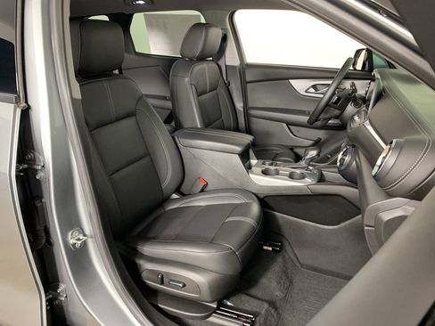 Used 2023 Chevrolet Blazer LT image 36