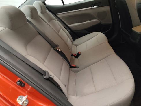 Used 2020 Hyundai Elantra SEL FWD image 19