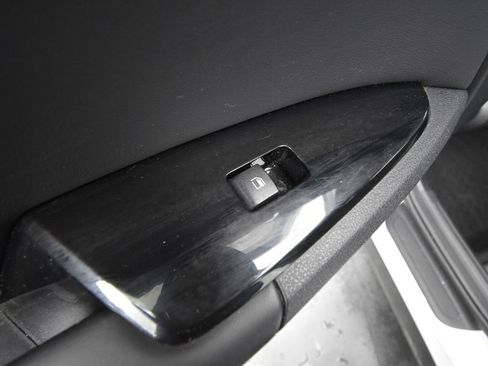 Certified 2023 Kia Sportage EX image 10