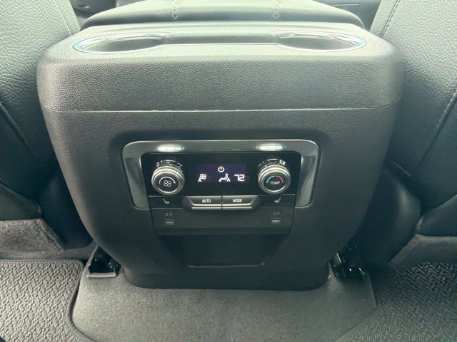 New 2026 GMC Yukon Denali w/ Sun & Power Step Package AWD/4WD image 36
