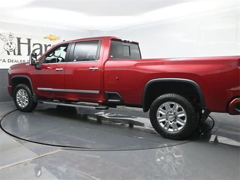 Used 2024 Chevrolet Silverado 2500 High Country w/ High Country Premium Package image 34