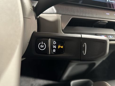 New 2026 Kia EV9 Wind image 25