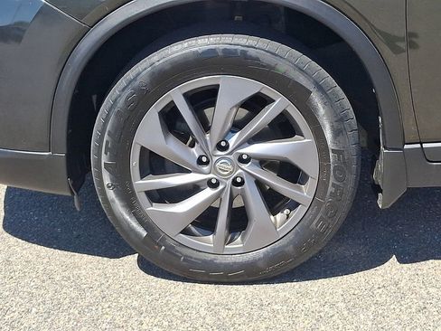 Used 2016 Nissan Rogue SL w/ SL Premium Package image 8