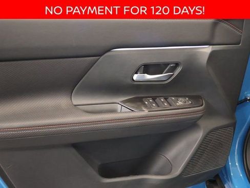 New 2025 Nissan Kicks SR w/ SR Premium Package image 7