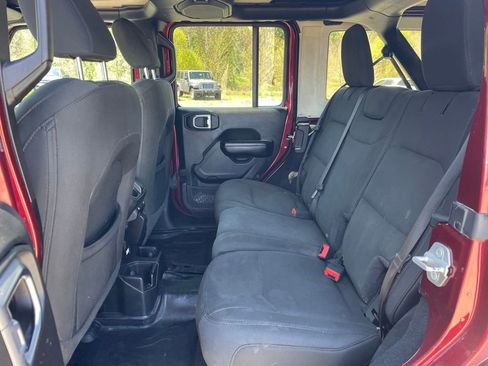 Used 2021 Jeep Wrangler Unlimited Sport w/ Sun And Sound Package AWD/4WD image 9