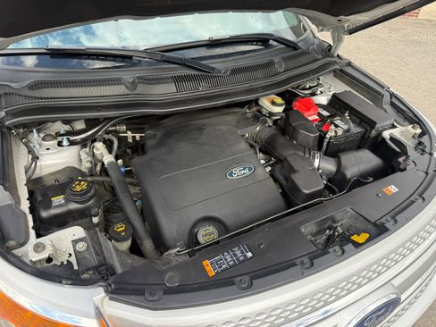 Used 2014 Ford Explorer XLT w/ Equipment Group 202A image 35
