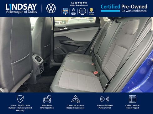 Used 2022 Volkswagen Taos SE w/ Panoramic Sunroof Package image 14