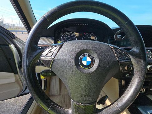 Used 2010 BMW 528i Sedan RWD image 11