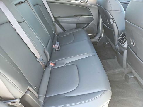 Used 2025 Kia Sportage EX image 20