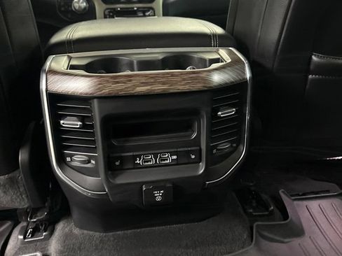 Used 2020 RAM 1500 Laramie AWD/4WD image 22