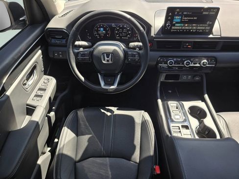 Certified 2025 Honda Pilot Elite image 36