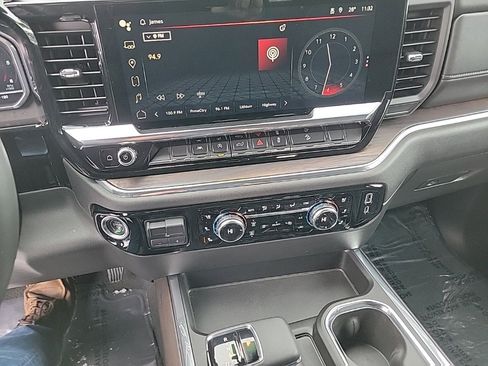 Used 2024 GMC Sierra 1500 SLT w/ SLT Convenience Package image 10