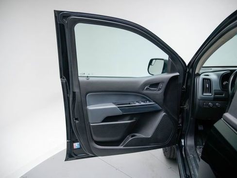 Used 2018 Chevrolet Colorado Z71 image 23