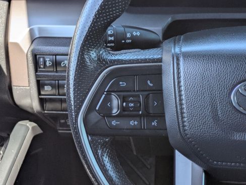 Used 2024 Toyota Tacoma TRD Sport AWD/4WD image 23