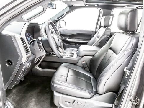 Used 2020 Ford Expedition XLT w/ Equipment Group 202A RWD image 25