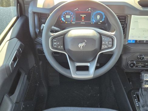 New 2025 Ford Bronco 4-Door image 8