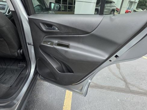 Used 2024 Chevrolet Equinox LT w/ LPO, Floor Liner Package FWD image 24