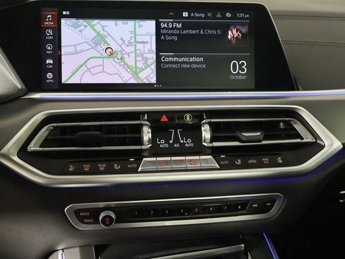 Used 2022 BMW X5 xDrive40i w/ M Sport Package image 49