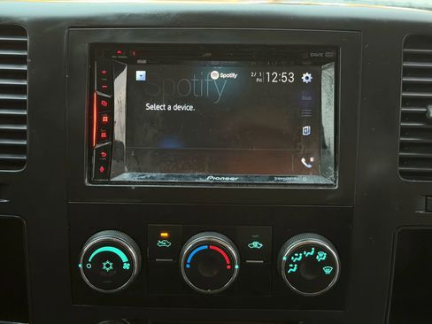 Used 2007 Chevrolet Silverado 2500 W/T w/ LS Package image 23