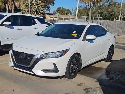 Used 2020 Nissan Sentra SV w/ Trunk Package image 2