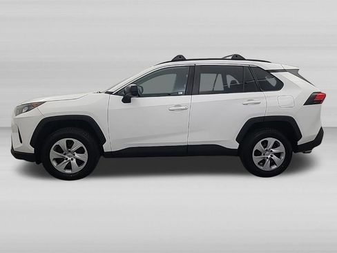 Used 2021 Toyota RAV4 LE FWD image 8