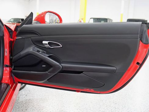 Used 2015 Porsche Boxster S RWD image 31