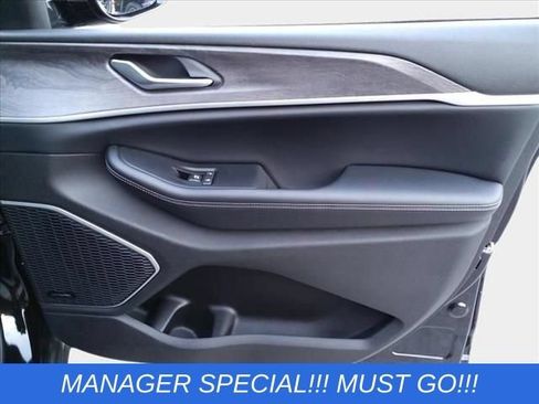 New 2024 Jeep Grand Cherokee Limited 4xe w/ Luxury Tech Group II AWD/4WD image 18