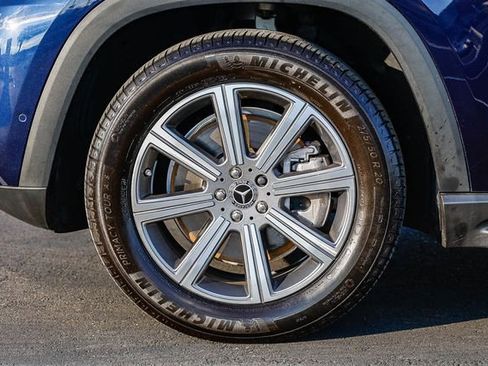 Used 2022 Mercedes-Benz GLS 450 4MATIC image 9