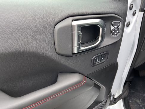 New 2026 Jeep Wrangler Unlimited Rubicon AWD/4WD image 28