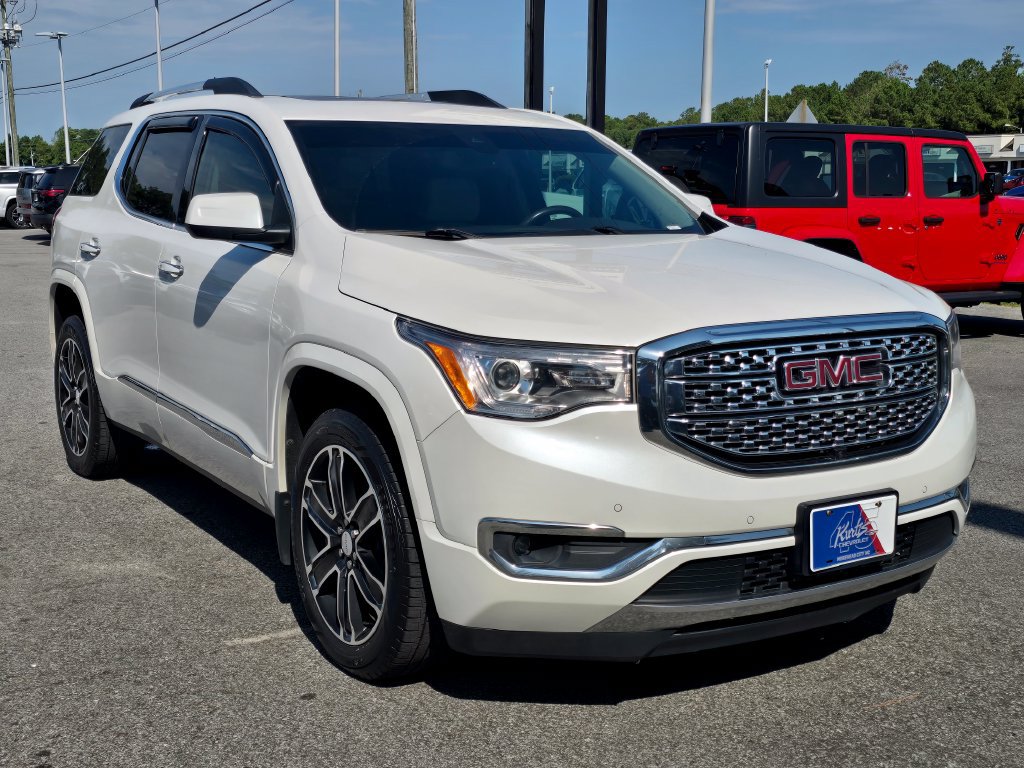Certified 2017 GMC Acadia Denali w/ Technology Package FWD image 7