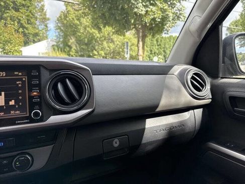 Used 2022 Toyota Tacoma SR5 image 19